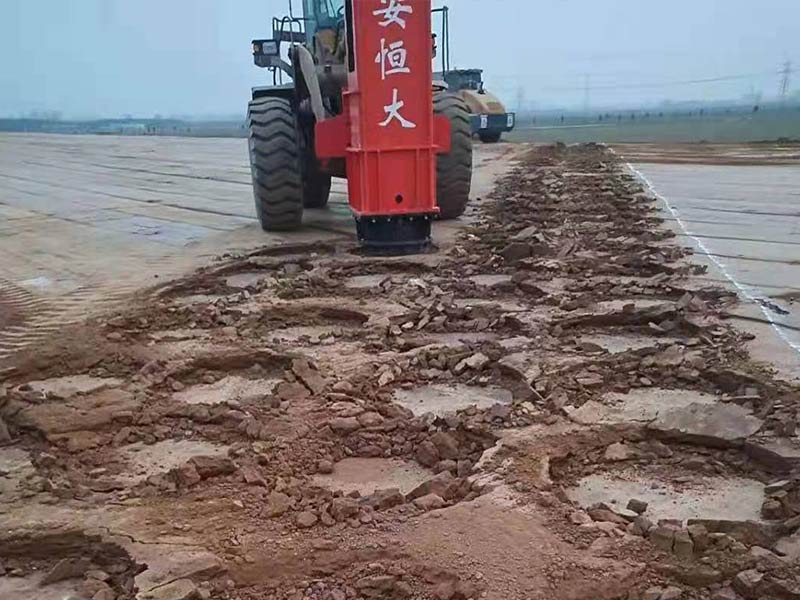 高速液壓夯實機(jī)